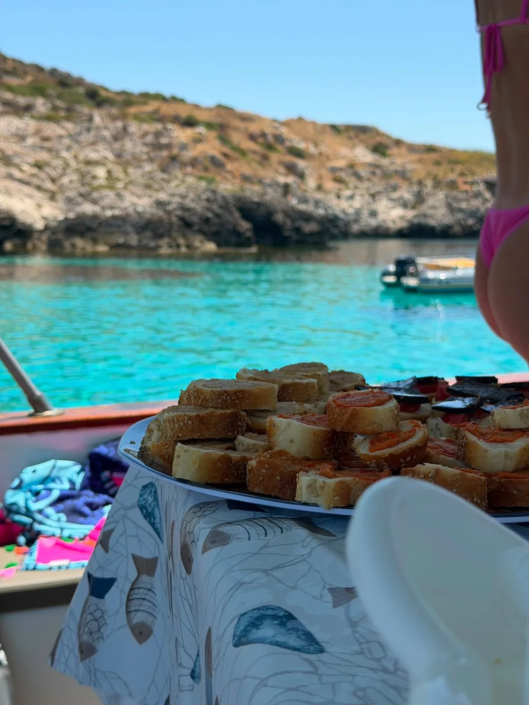 Relax in barca nelle calette di Favignana con Stella Marina